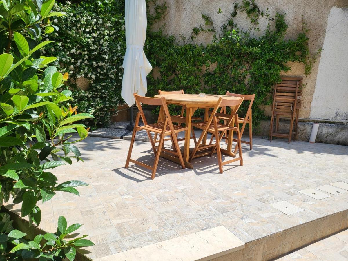 モンデッロ Residenza Don Camilloヴィラ エクステリア 写真